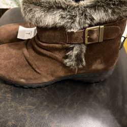 Costco KHOMBU Women’s Boots Size 7 In S.W.