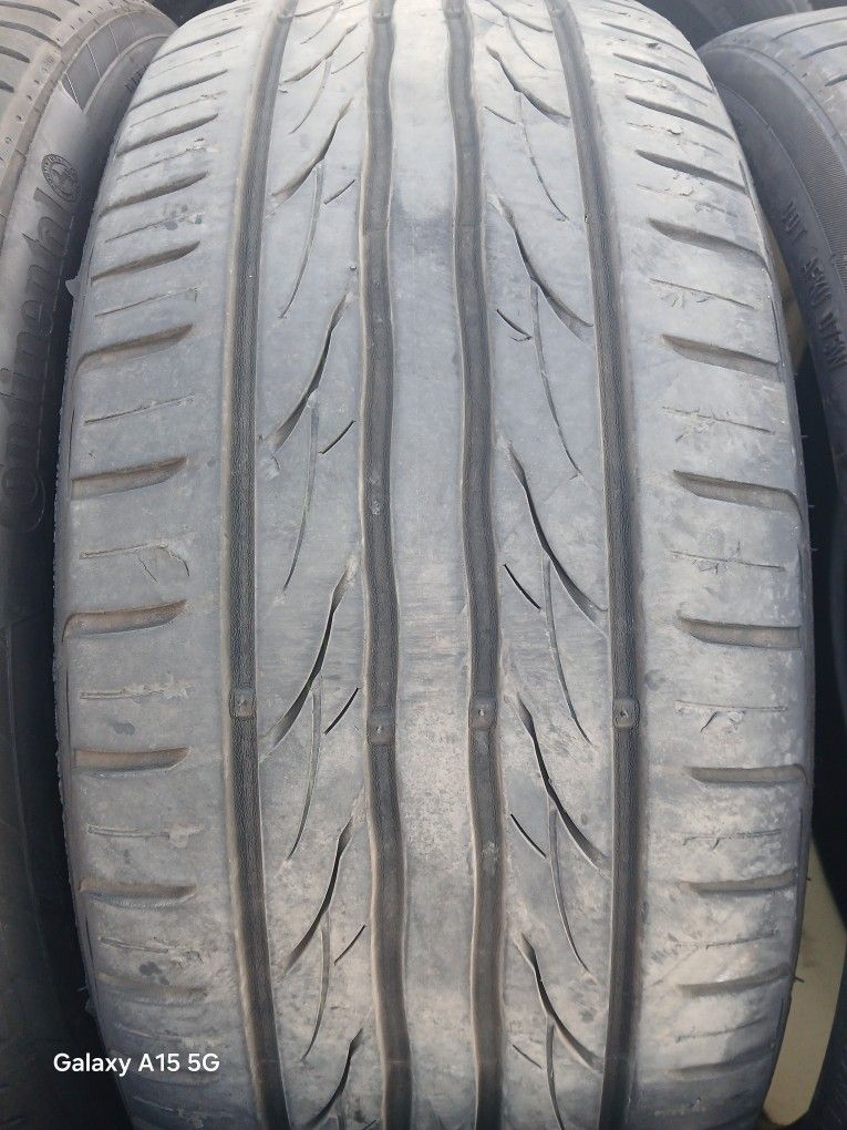225/50ZR17 Kuhmo Tires (2)