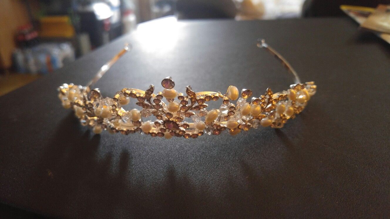 Wedding tiara crown