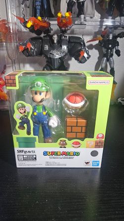 Bandai S.H. Figuarts Luigi Super Mario Bros