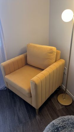 Set Of 2 Accent Chairs