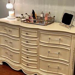 10 Drawer Dresser