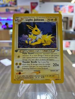 Light Jolteon 48/105 1st Edition Pokémon Card NM