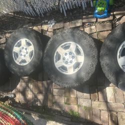 rines 17”s buenos rines 