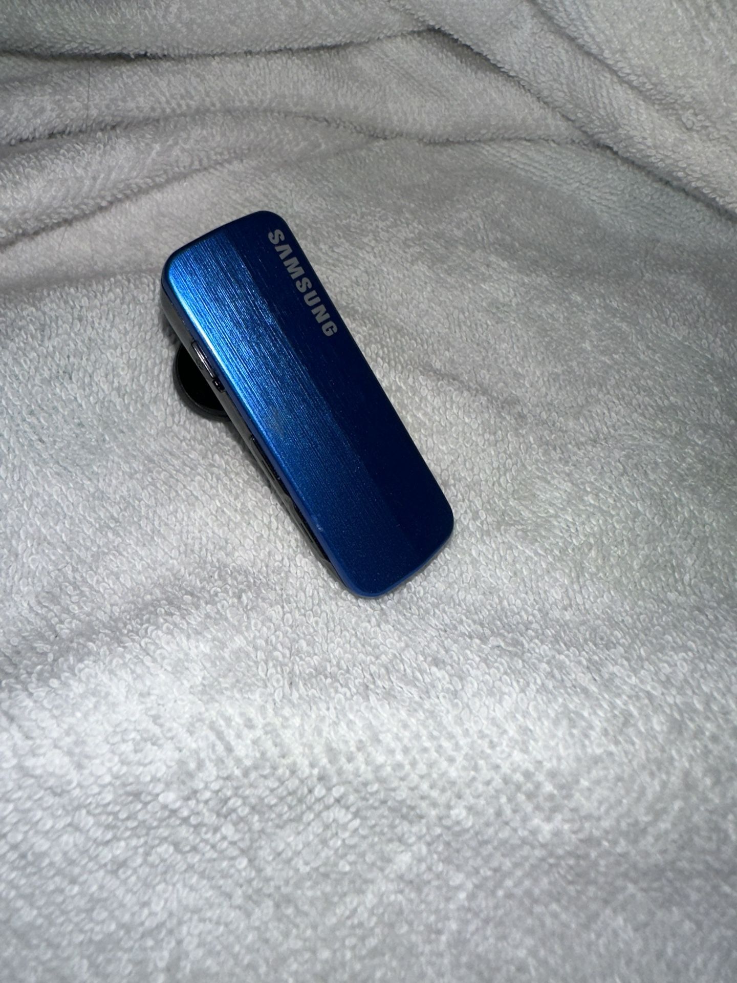 Samsung Bluetooth Headset Earpiece Bluetooth Color Blur for cell phones hdmi 1700 fcc id a3lhm1700