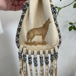 Vintage Rare MEDICINE BAG Handcrafted Fringe NATIVE HAND PAINTED POUCH WOLF Beaded Estate Find Retro Leather Unused With Tag Purse Handbag Boho Handbe