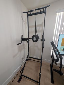 Sports Royal Gym (Pull up bar, push up, dips, crunches)