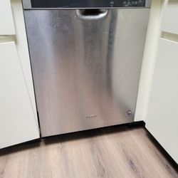 Dishwasher 