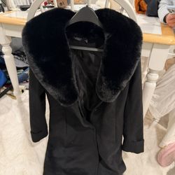 Lauren Ralph Lauren Black Coat with Faux Fur Collar – Size 6P