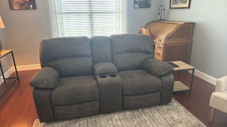 Reclining Sofa With Plug Ins