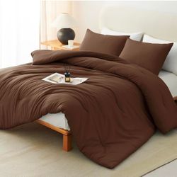 Full Size Comforter Set Brown, 3 Pieces Lightweight Down Alternative Quilted Bedding Sets, All Season Soft Breathable Solid Comforter with 2 Pillowcas