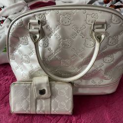 Hello kitty Lounge fly Purse 