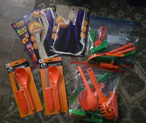 Halloween pumpkin cutting tools