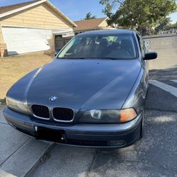 2000 BMW 528i