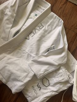 Brand new RVCA gi