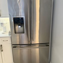 36 In Electrolux Refrigerator