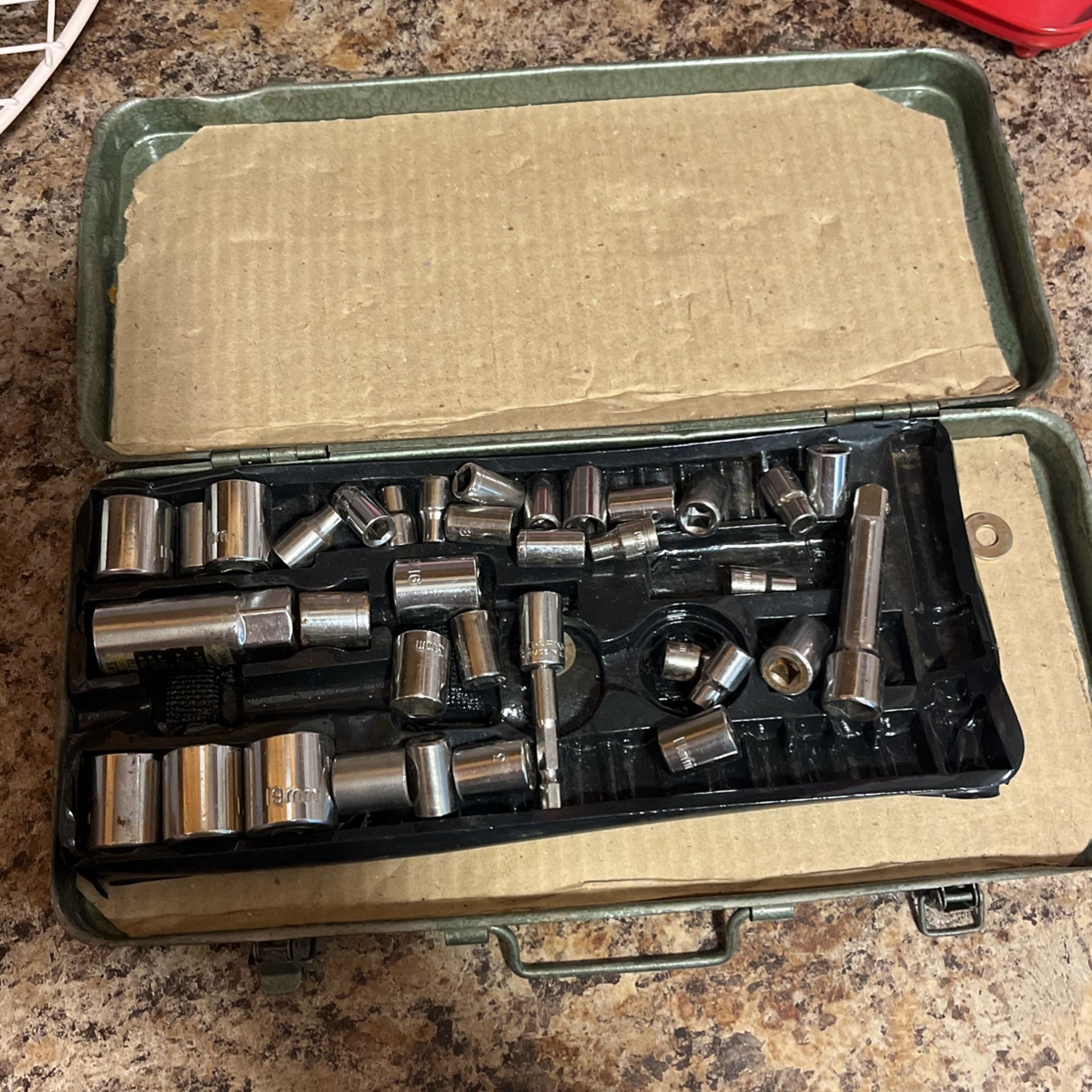 Sockets 