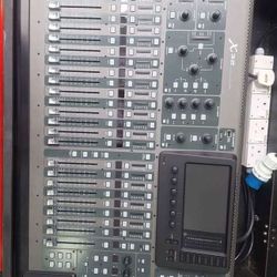 BEHRINGER-X32