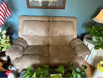 Love seat recliner