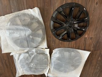 Set of 4 18” Wheel Covers Hub Caps Black Tesla Model 3 Style Open Box