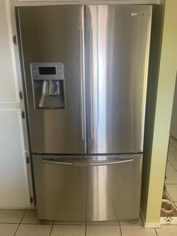 Samsung Fridge FOR PARTS