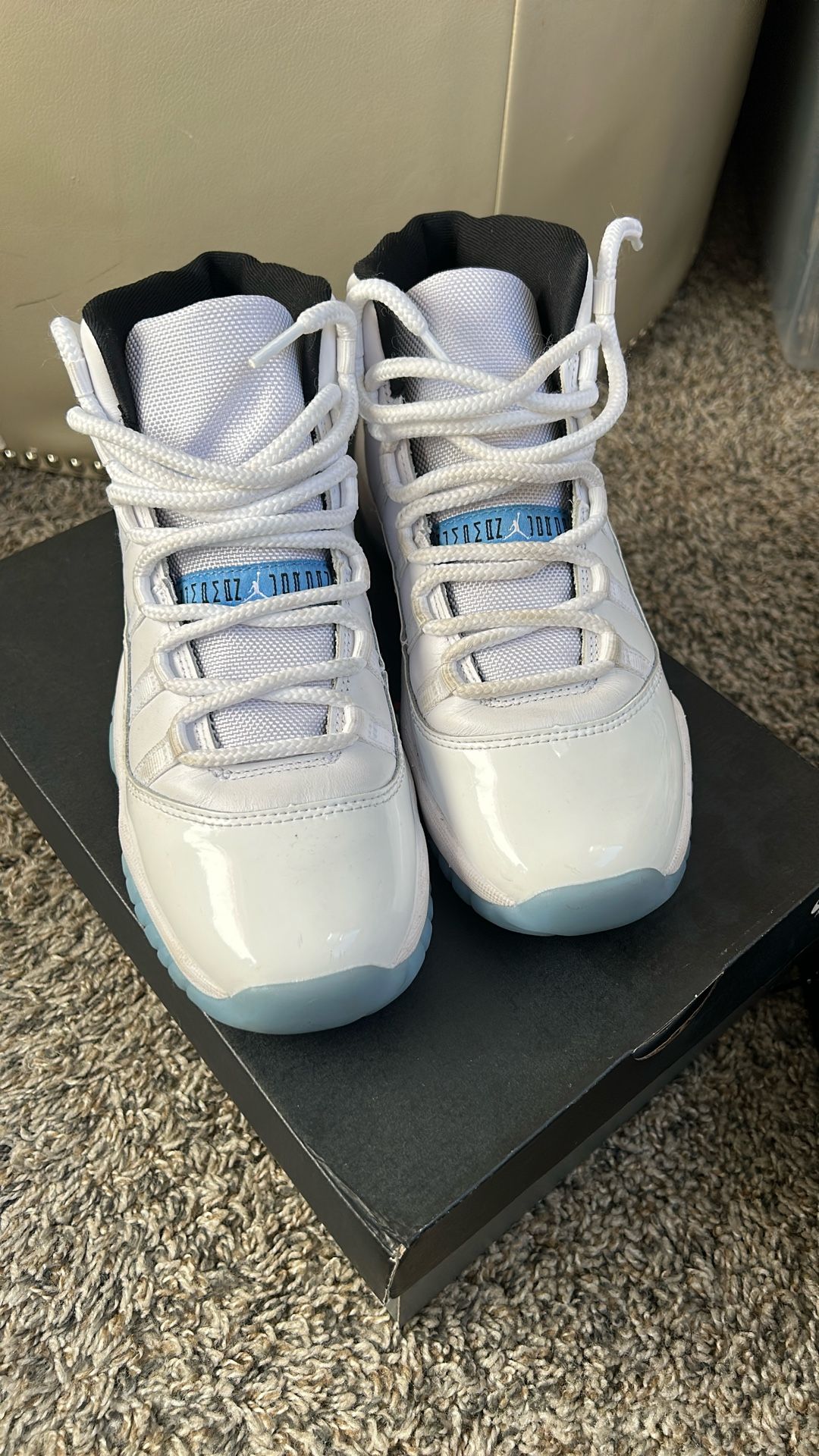 Jordan 11 Columbia