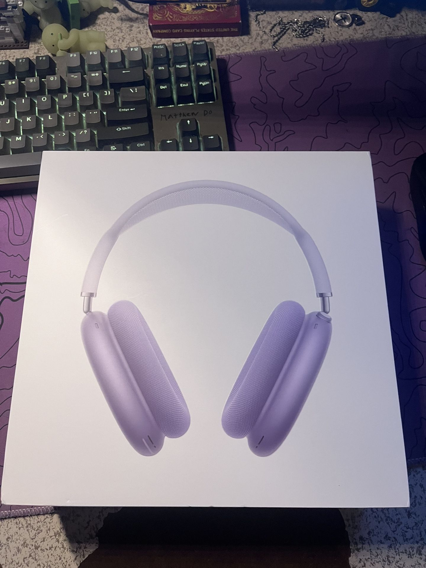 AirPod Max headphones - 2nd Generation - Like New