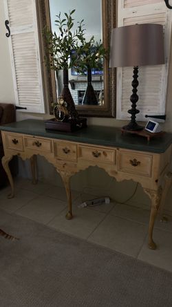 Side board