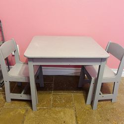 Kids Table with 2 Chairs 