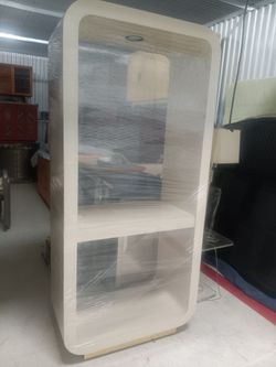 Vintage mcm postmodern egetare cabinet