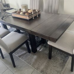 Luxury Dining table With 6 Chairs 