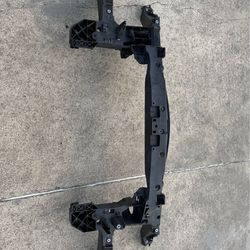 2019-2024 Mercedes Sprinter radiator support core