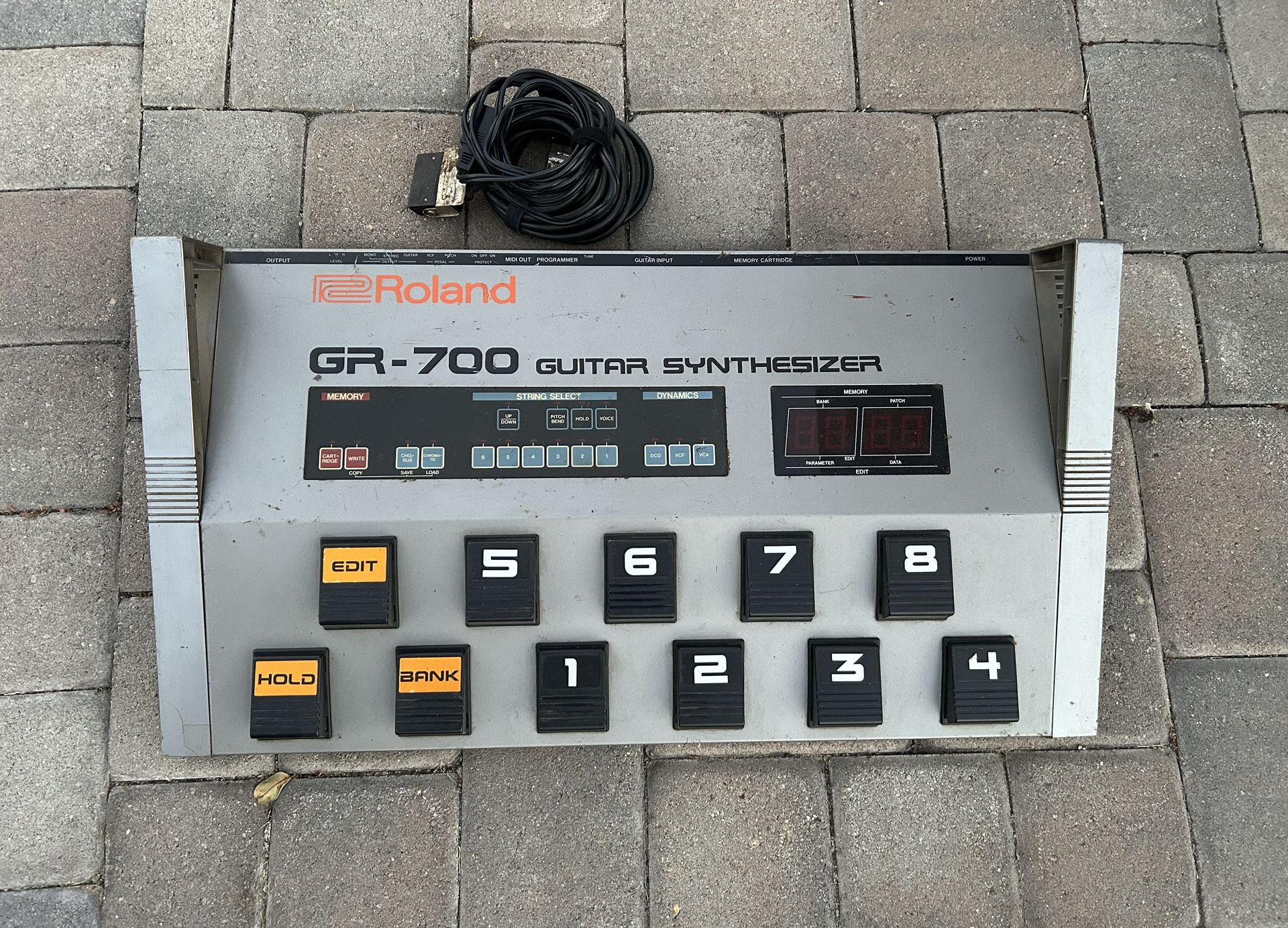 Roland GR 700 Guitar Synth Module