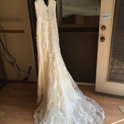 GORGEOUS BEADED MORILEE BY MADISON GARDNER WEDDING GOWN