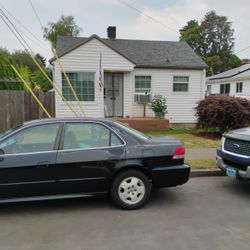 MULTI FAMILY YARD SALE 8/2-8/3  RIGHT Off Lombard 