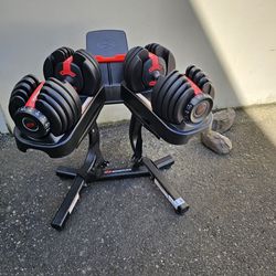 Bowflex Select Tech Dumbells 5-52 With Stand 
