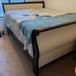 Queen Size Sleigh Bed 