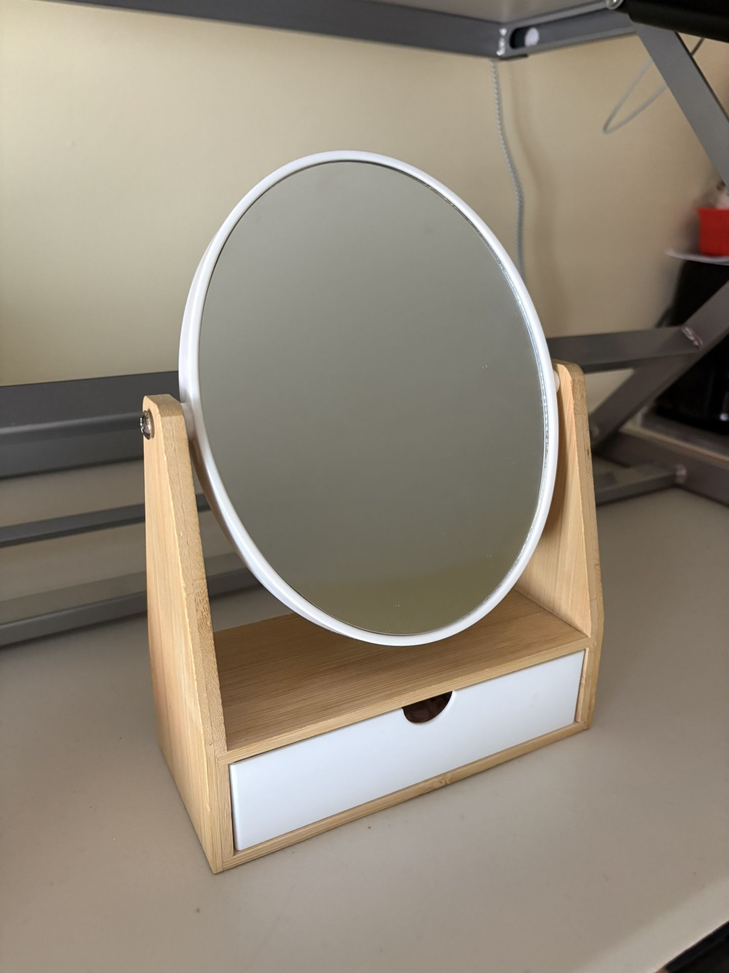 Double-sided Magnifying Mirror With Storage