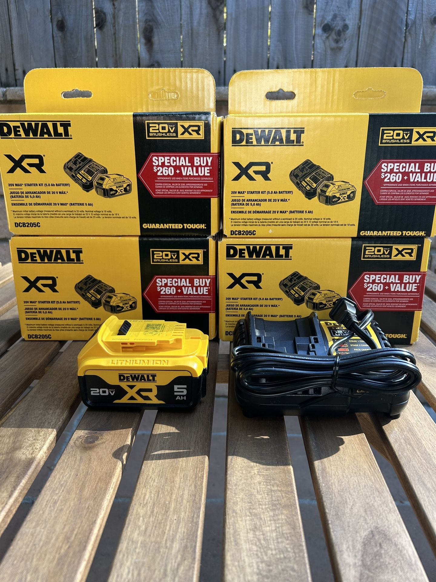 DEWALT 20V MAX XR 5Ah Battery & Charger