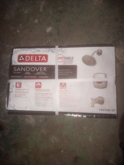Delta Sandover Tub & Shower Faucet Set