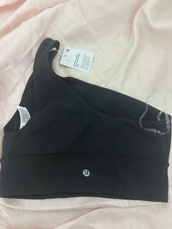 brand new lululemon sports bra size 6 