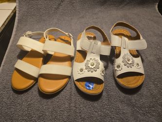 Little girl white sandals