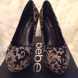 Bebe Heels (Size 6)