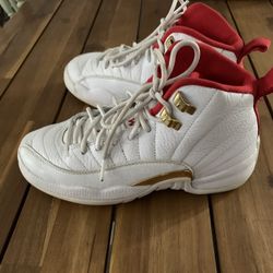 Air Jordans 12 Retro ‘FIBA’ 2019