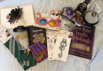 Harry Potter trinket lot