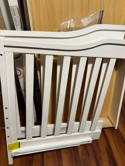 Baby crib
