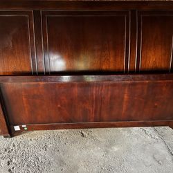 King Size Sleigh Bed 