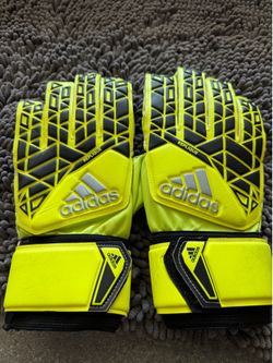 Adidas Replique goal keeper gloves