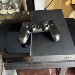 PlayStation 4 (PS4)