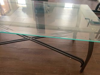 4 ft / 2ft High end glass coffee table